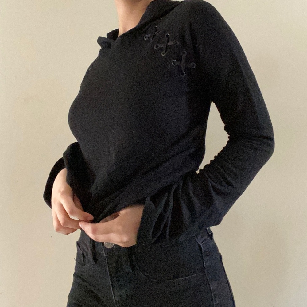 Garage cropped hoodie